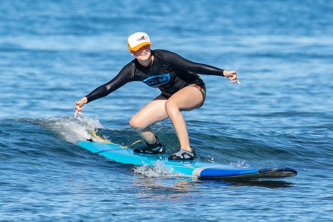 2 Hour Beginner Group Surf Lessons - Who This Lesson Fits Best (And Who Should Choose Private Instead)