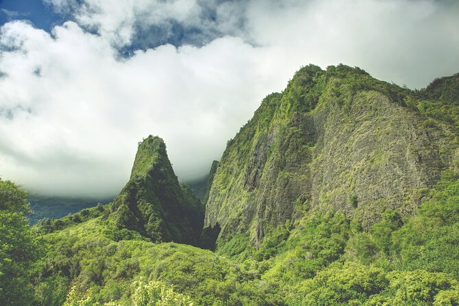 Best of Maui Tour: Sips, Sites and Bites with Lunch - Iao Valley and the Iao Needle: short hike, big visual payoff