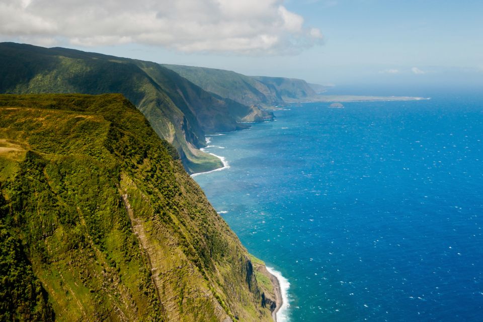 Central Maui: Two-Island Scenic Helicopter Flight to Molokai - Iao Valley State Park: Rainforest Looks Like a Living Map