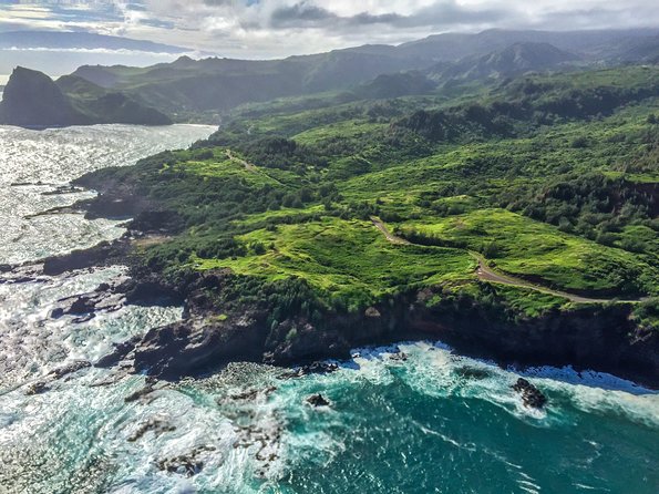 Doors Off West Maui and Molokai 45 minute Helicopter Tour - Booking Smart: Weight, Names, and Seat Confusion to Avoid