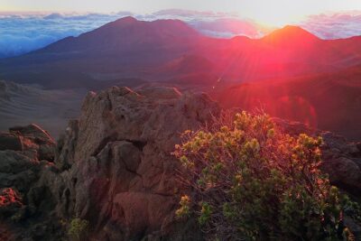 Haleakala Sunrise Tour with Breakfast and West Side Pickup - The early-morning road: comfort, motion, and what to wear
