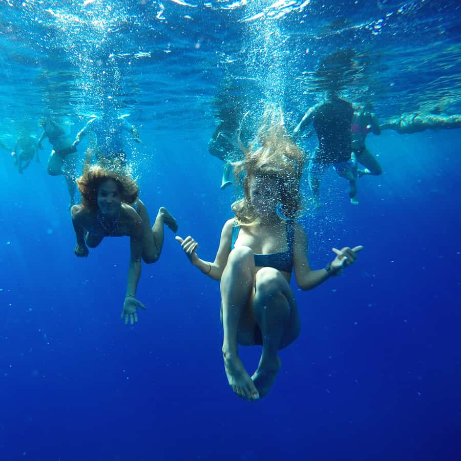 Maalaea: West Maui Snorkeling & Sailing Day Trip with Lunch - Maalaea and the West Maui coast: why this catamaran format works
