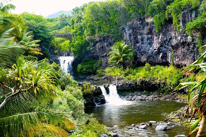 Maui Adventure Bundle: 6 Epic Audio Driving Tours, Including Road to Hana - West Maui day 6: beaches, blowholes, and tide-pool danger