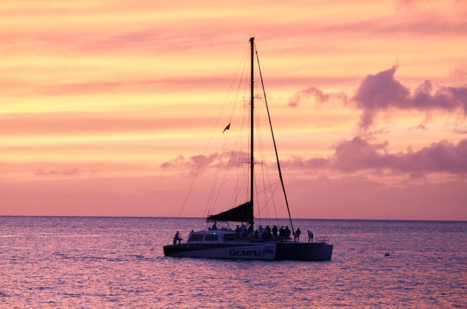 Maui: Coast of Ka'anapali Beach Sunset Dinner Sail - Drinks and party energy: where the value really shows
