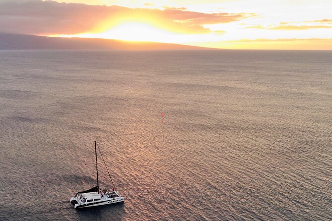 Maui: Coast of Ka'anapali Beach Sunset Dinner Sail - Wind, waves, and seasickness: tips that actually help
