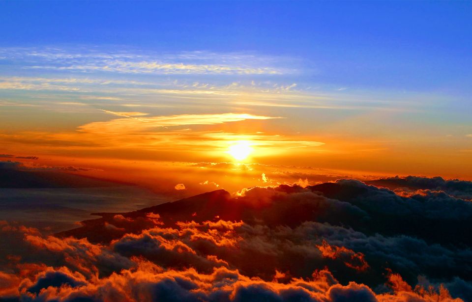Maui: Haleakala National Park Sunrise Tour - Haleakalā Sunrise at 10,023 Feet: Why the Moment Feels Huge