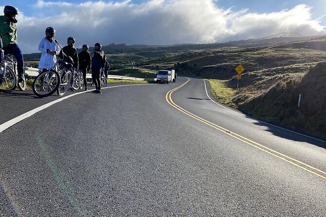 Maui Haleakala Sunrise Downhill Bike Tour with Mountain Riders Rated #1 - Bikes, Gear, Water, and Snacks: What You Should Expect