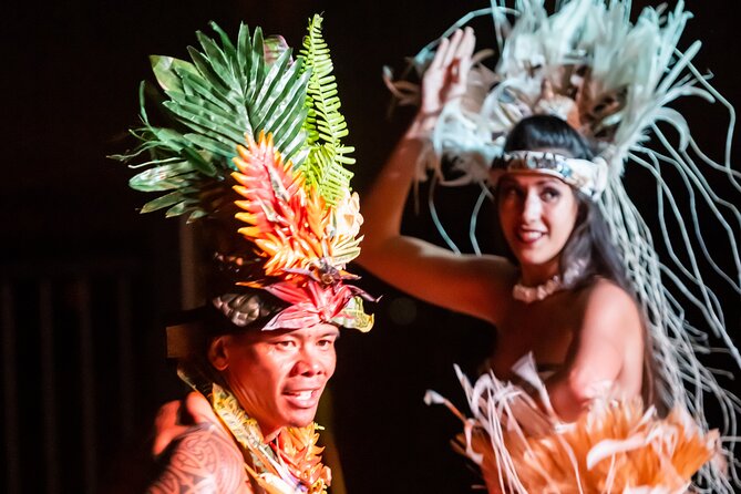 Maui Luau: Gilligans' Island Luau in Kihei - The Show in Action: Hula, Musicians, and a Fire Dance Finale