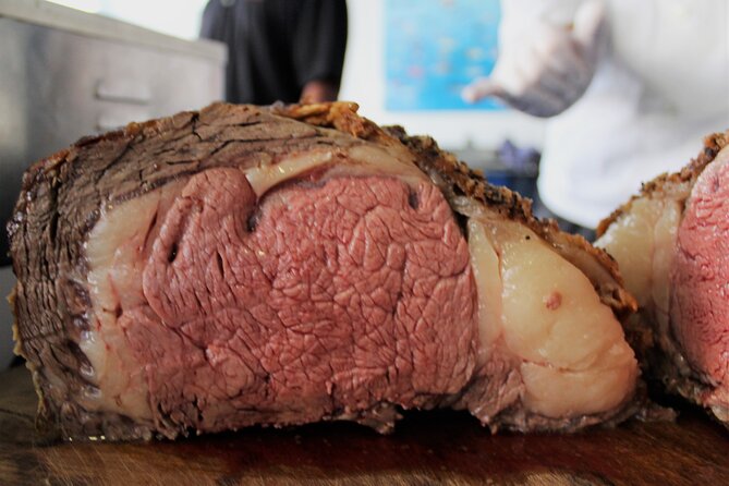 Maui Ma'alaea Sunset Prime Rib or Fresh Island Fish Dinner Cruise - Tableside service and onboard music: the relaxing part