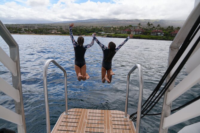 Maui: Molokini and Turtles Luxury Yacht Snorkel - Turtle Town snorkeling: where sea turtle time usually gets calmer