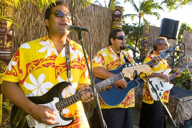 Maui Nui Luau at the Sheraton Maui Resort & Spa - Black Rock cliff action: what you might see, and what to do if you don’t