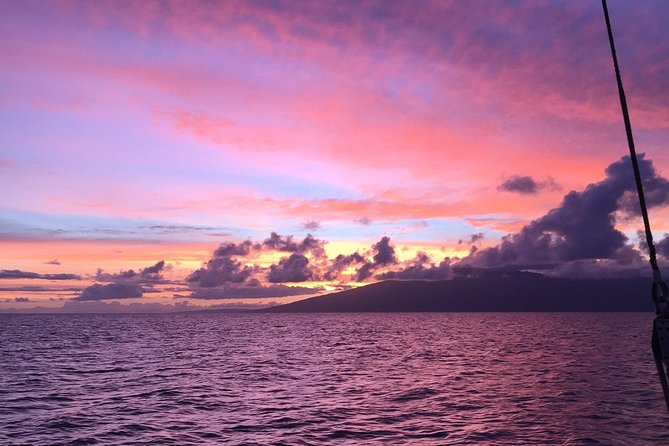 Maui: Original Sunset Cruise with Open Bar from Ka’anapali Beach - From check-in to departure: how Ka’anapali beach boarding works