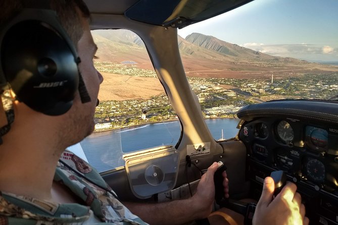 Maui -PRIVATE- Air Tour: 5 Islands: (2-5 people): SEE Even MORE! - The 5-island loop: what you see from above, stop by stop