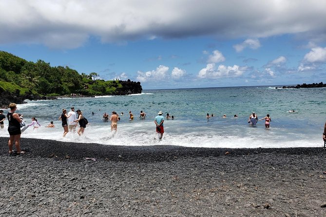 Maui Private Tour - Road to Hana Adventure - Just for Your Group - Stop 1: Hana Highway nature time and the first taste of Maui wild