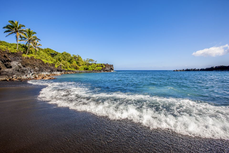 Maui: Small-Group Road to Hāna Sightseeing Tour - Comfort notes: what to pack for a full-day driving + walking combo
