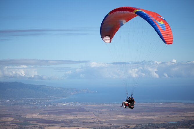 Paraglide Maui's 1K Tandem Paragliding Experience - Pre-flight briefing and the 5–6 second run: what you actually have to do