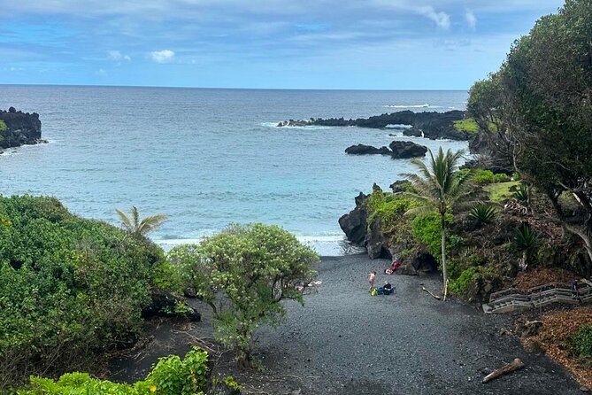 Road to Hana Small-Group, Waterfalls, Black Sand Beach & Pickup - Puaa Kaa Waterfall Stop: Swim Option With the Right Gear