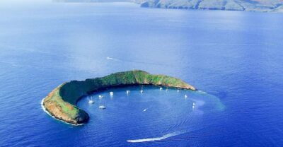 South Maui: Molokini & Turtle Town Snorkeling Tour with Meal - The Catamaran Cruise and Breakfast: Fuel for Clear-Water Snorkeling